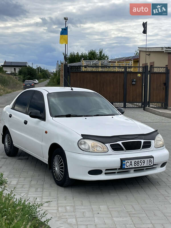 Седан Daewoo Lanos 2004 в Черкассах
