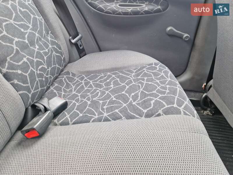 Седан Daewoo Lanos 2003 в Днепре фото 4 Седан Daewoo Lanos 2003 в Днепре