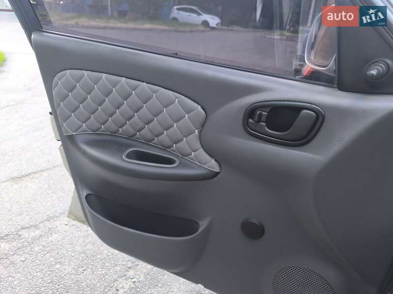 Седан Daewoo Lanos 2005 в Кропивницком