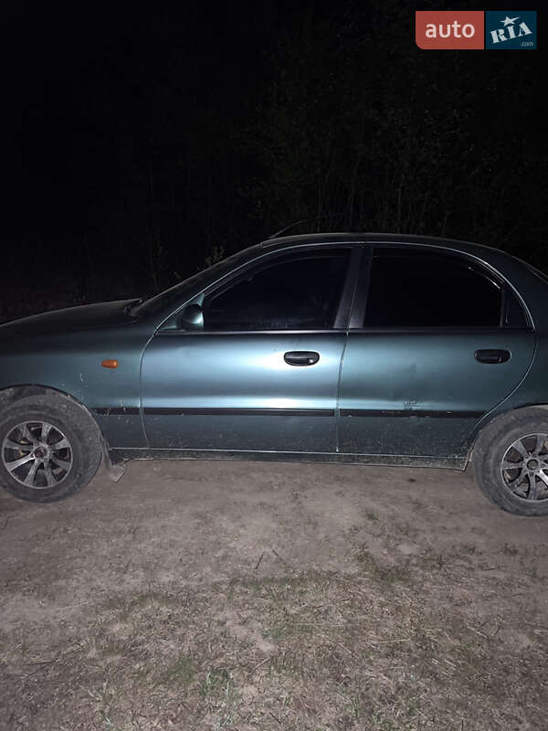 Седан Daewoo Lanos 2009 в Ивано-Франковске