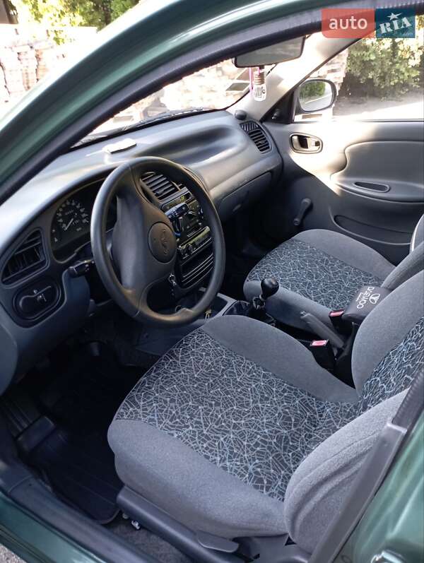 Седан Daewoo Lanos 2009 в Києві