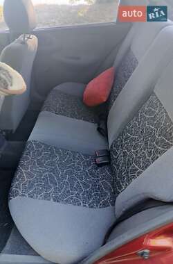 Седан Daewoo Lanos 2004 в 