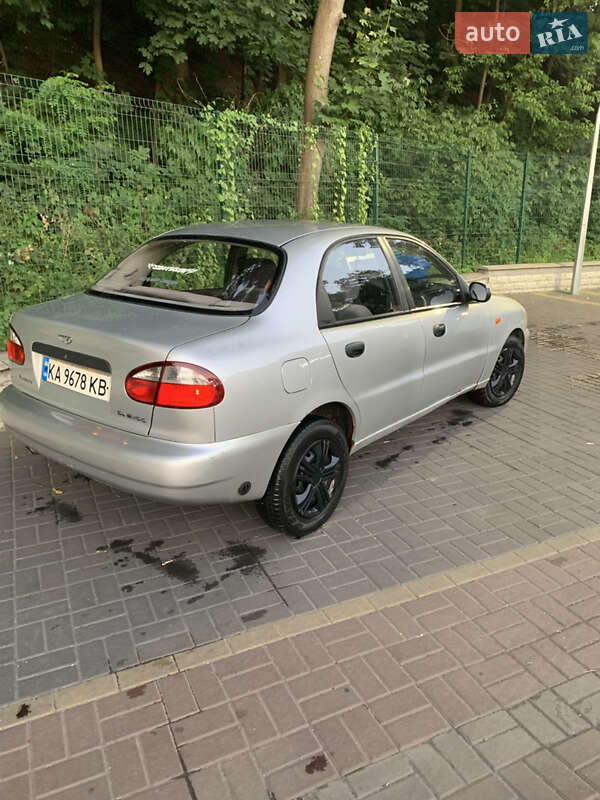 Седан Daewoo Lanos 2003 в Києві