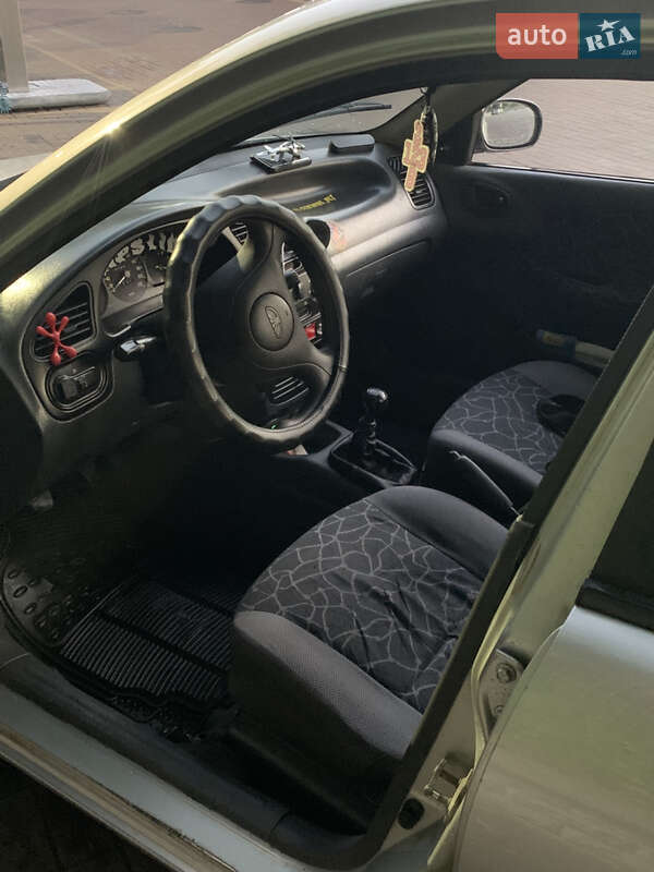 Седан Daewoo Lanos 2003 в Києві
