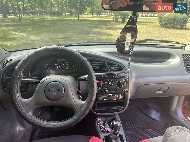 Седан Daewoo Lanos 2005 в Нікополі