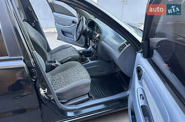 Седан Daewoo Lanos 2011 в 