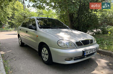 Седан Daewoo Lanos 2008 в Рівному