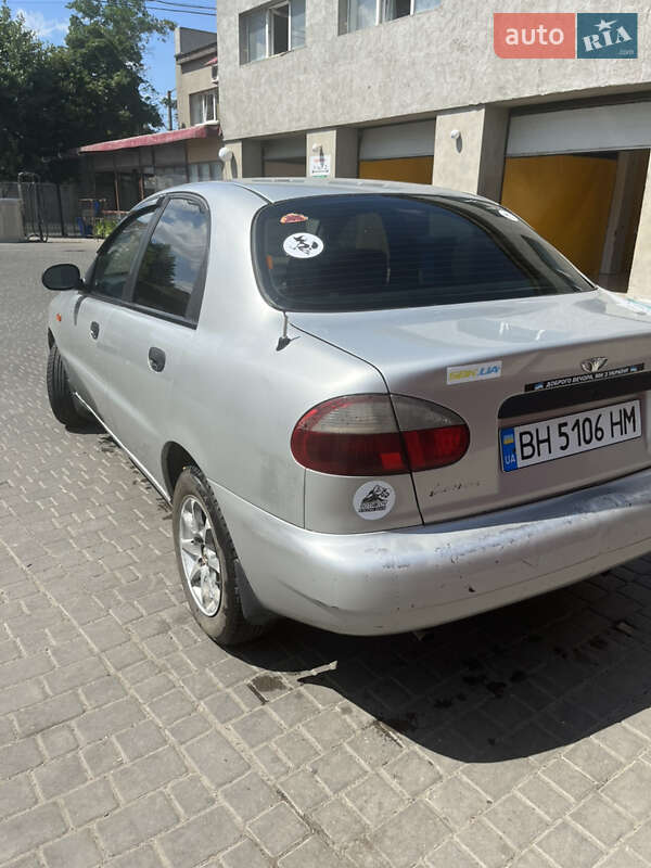 Седан Daewoo Lanos 2002 в Одессе