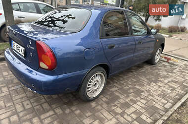 Седан Daewoo Lanos 2011 в 