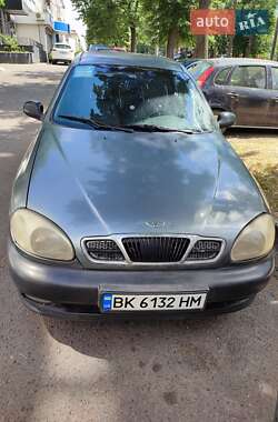 Седан Daewoo Lanos 2004 в Ровно