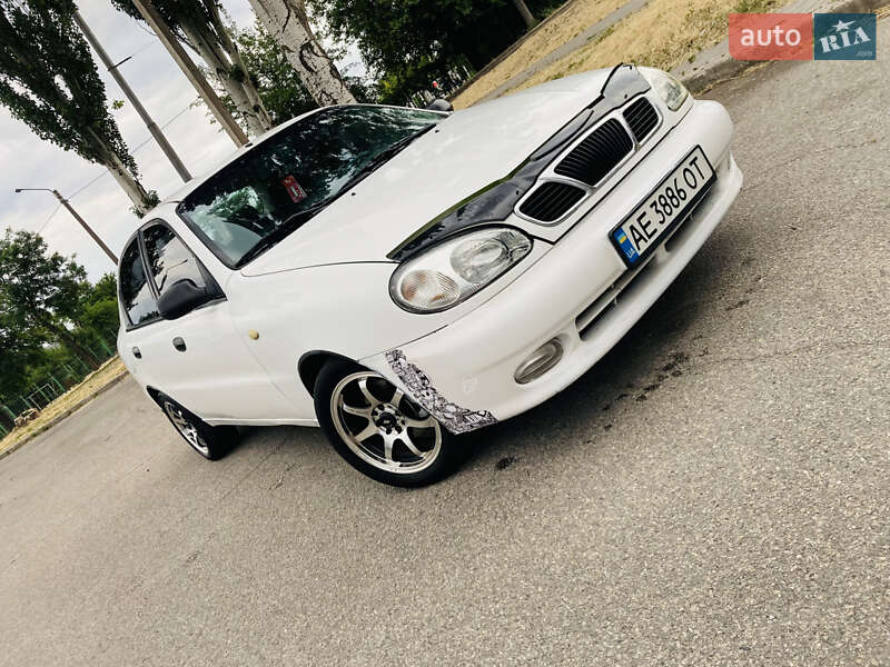 Седан Daewoo Lanos 2004 в Запорожье