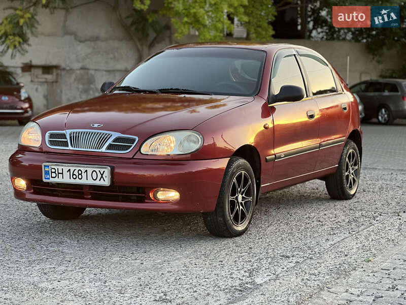 Хетчбек Daewoo Lanos 2002 в Одесі