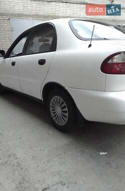 Седан Daewoo Lanos 1998 в 