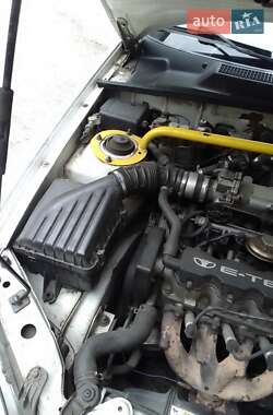 Седан Daewoo Lanos 1998 в Днепре
