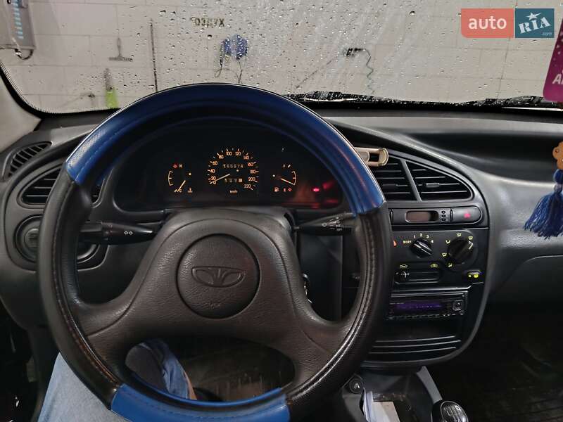 Седан Daewoo Lanos 2008 в Изюме