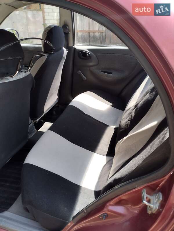 Седан Daewoo Lanos 2006 в Чернігові