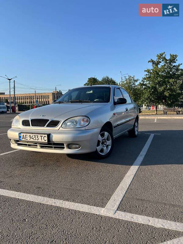 Седан Daewoo Lanos 2004 в Кривом Роге