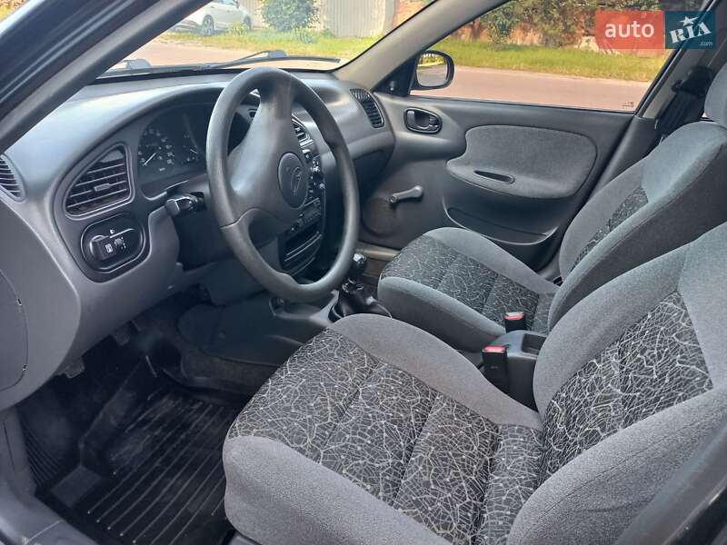 Седан Daewoo Lanos 2008 в Шостці