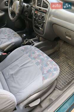 Седан Daewoo Lanos 2000 в 