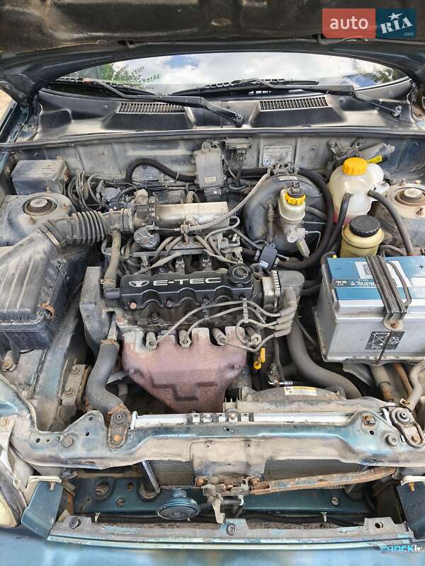 Седан Daewoo Lanos 2000 в Киеве