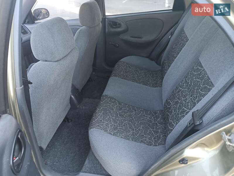 Седан Daewoo Lanos 2005 в Запоріжжі
