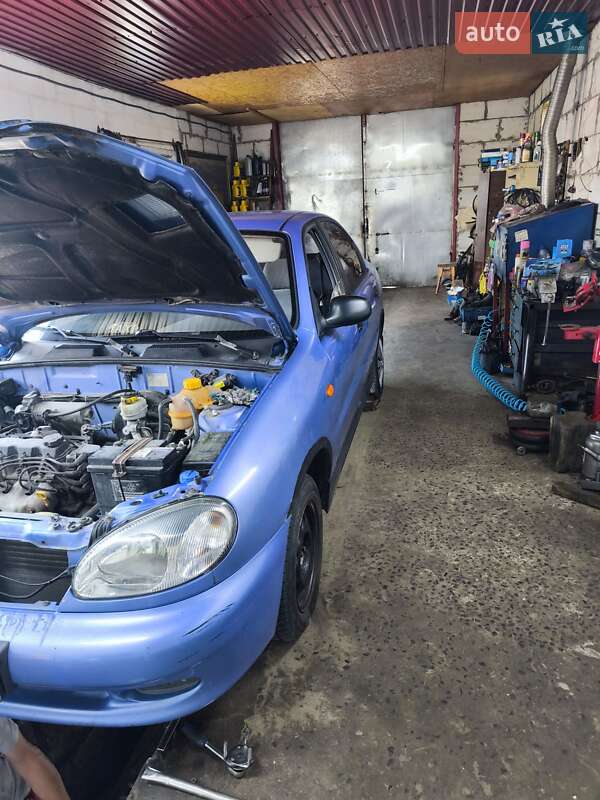Седан Daewoo Lanos 2006 в Вараші