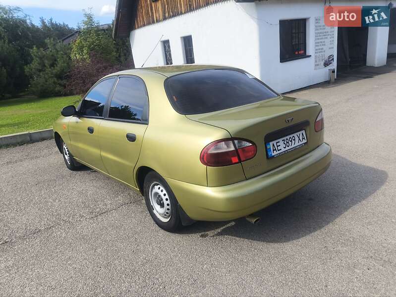 Седан Daewoo Lanos 2008 в Новомосковську