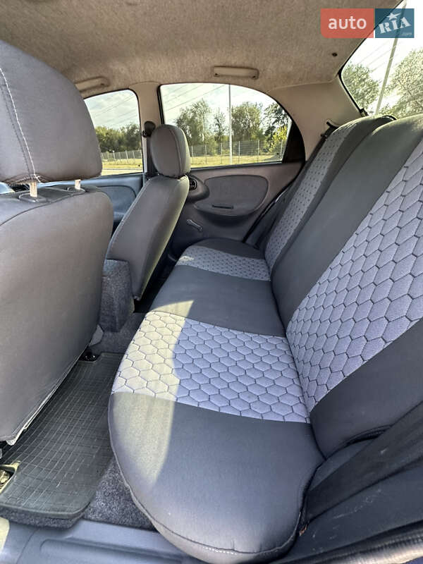 Седан Daewoo Lanos 2006 в Запоріжжі