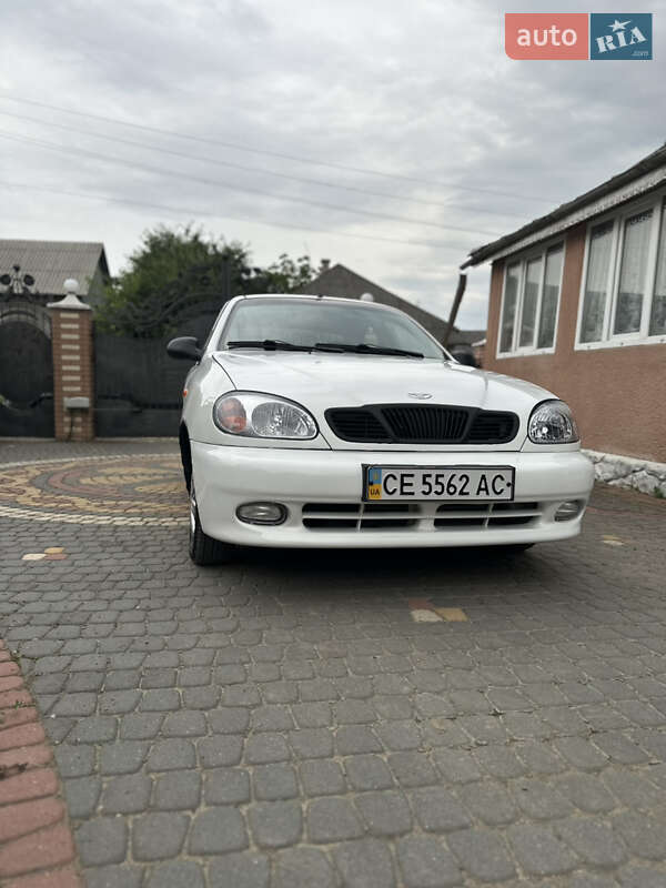 Седан Daewoo Lanos 2006 в Хотині