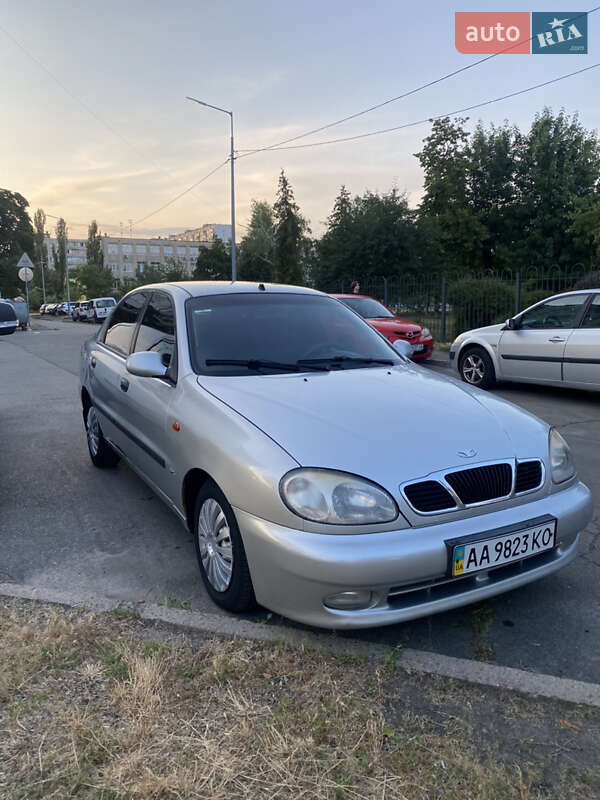 Седан Daewoo Lanos 2003 в Києві
