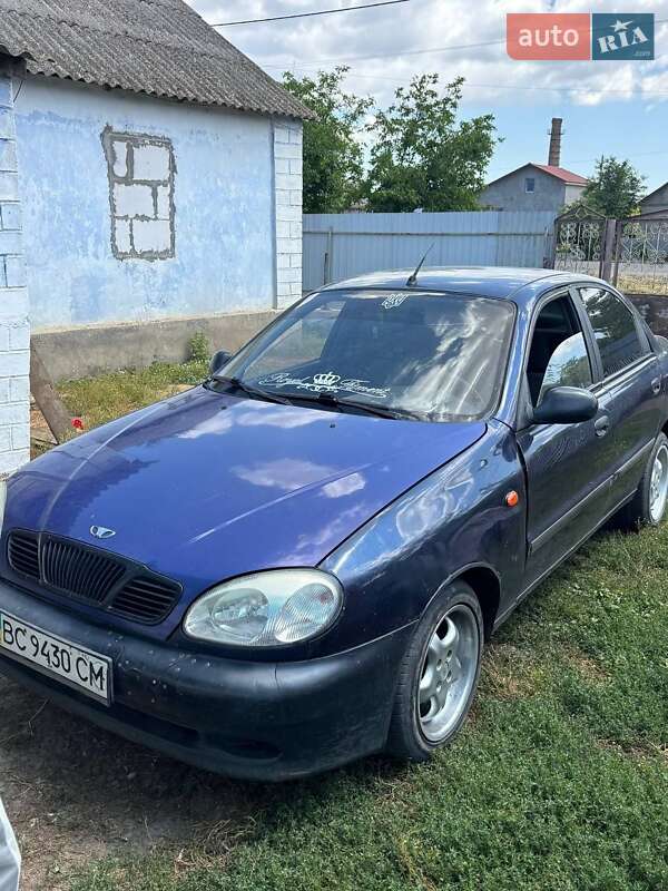 Седан Daewoo Lanos 2001 в 