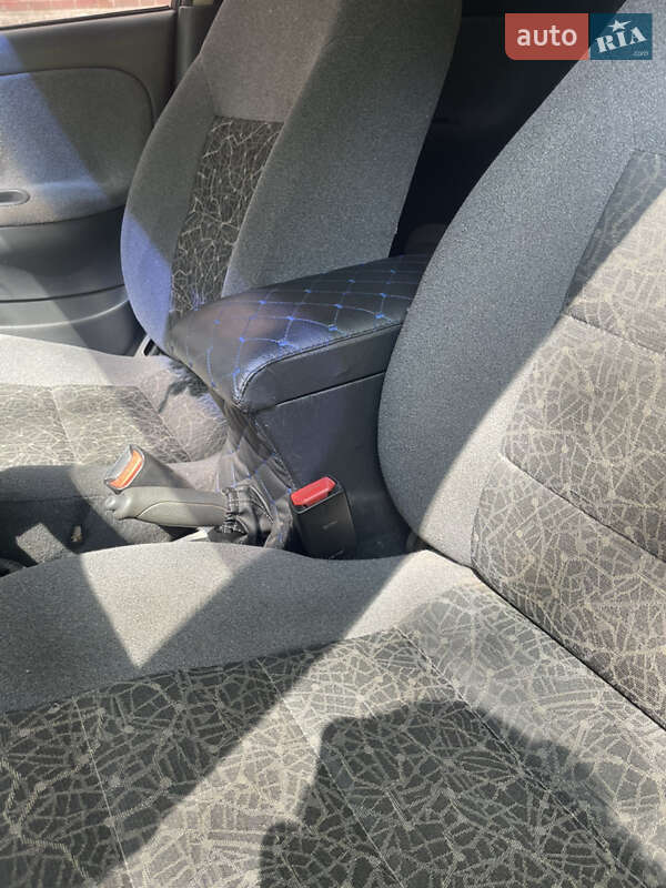 Седан Daewoo Lanos 2008 в Ровно