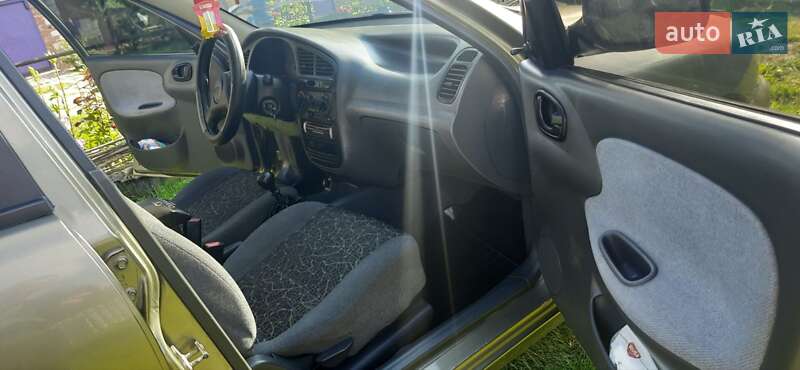 Седан Daewoo Lanos 2006 в Борщеве