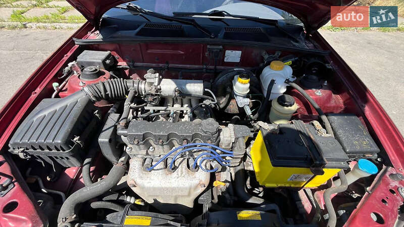 Седан Daewoo Lanos 2004 в Николаеве