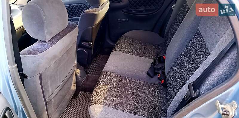 Седан Daewoo Lanos 2008 в Павлограді