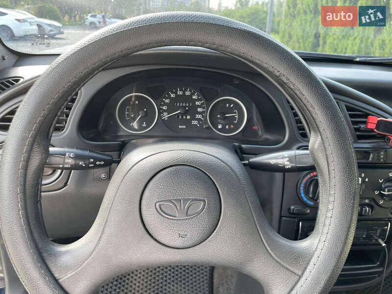 Седан Daewoo Lanos 2003 в Полтаві