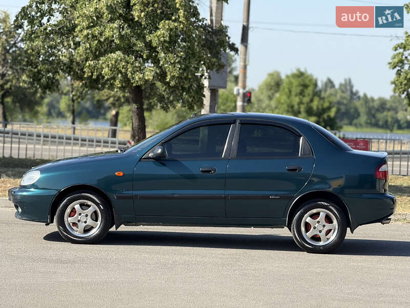 Седан Daewoo Lanos 2004 в Днепре