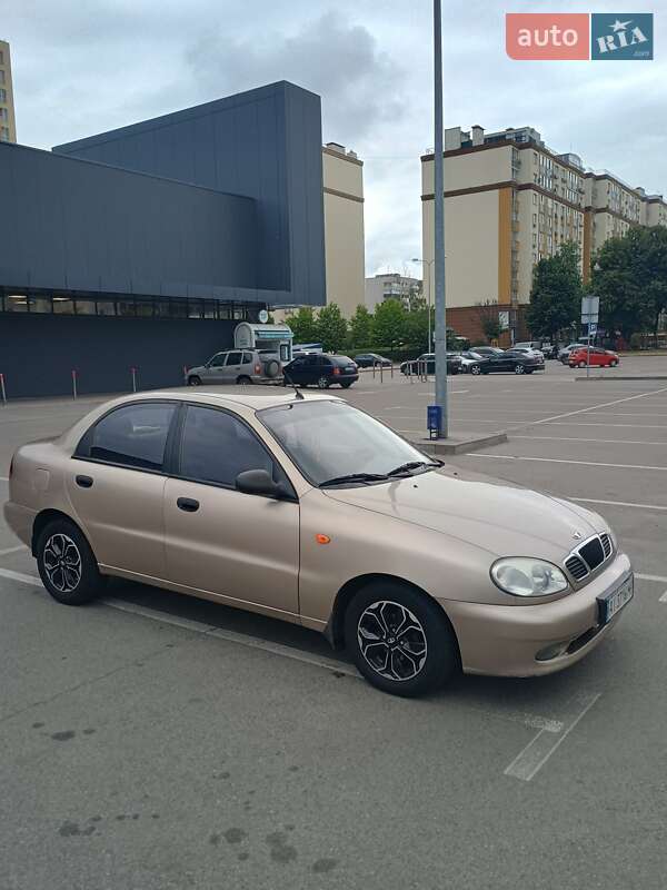 Седан Daewoo Lanos 2008 в Киеве