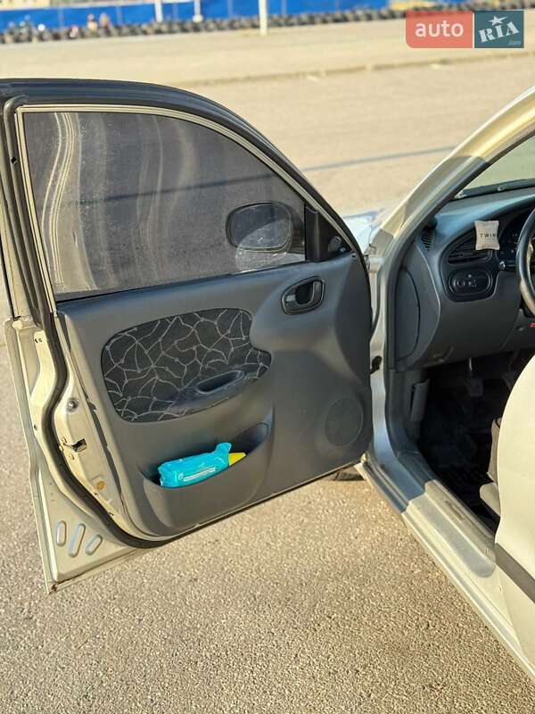 Седан Daewoo Lanos 2003 в Харькове фото 9 Седан Daewoo Lanos 2003 в Харькове