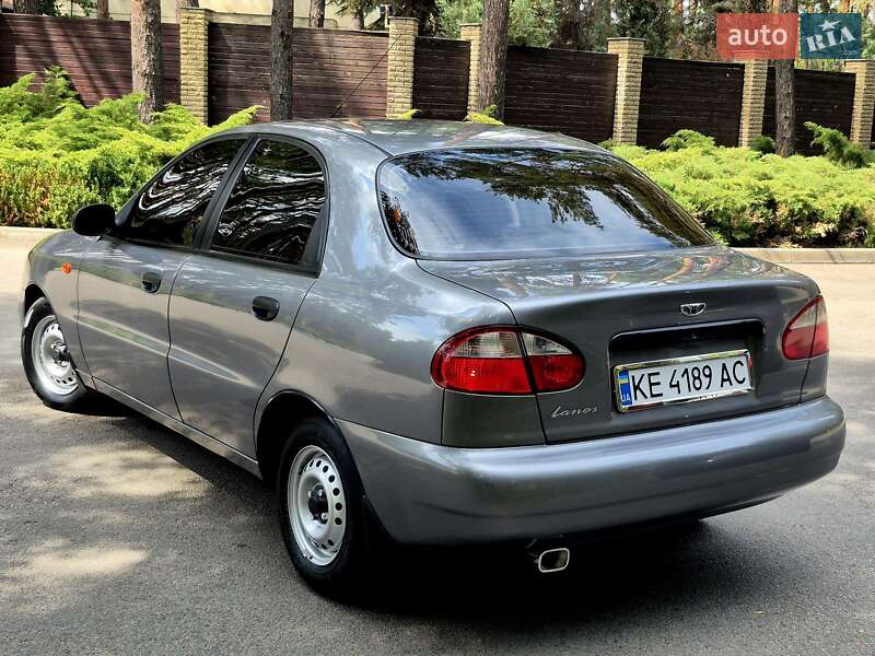 Седан Daewoo Lanos 2008 в Новомосковську