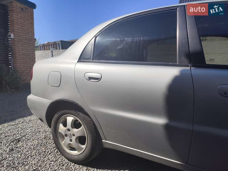 Седан Daewoo Lanos 2007 в Ровно