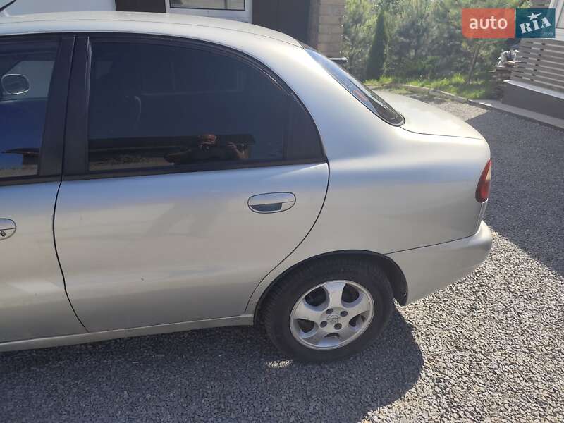 Седан Daewoo Lanos 2007 в Ровно
