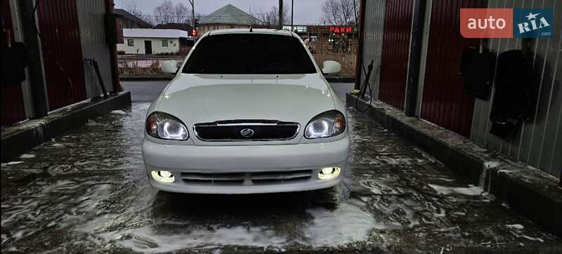 Седан Daewoo Lanos 2012 в 