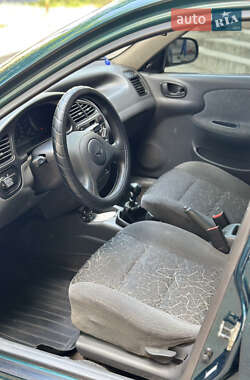 Седан Daewoo Lanos 2004 в 