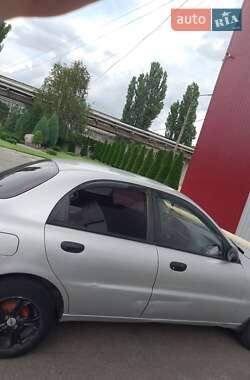 Седан Daewoo Lanos 2004 в 