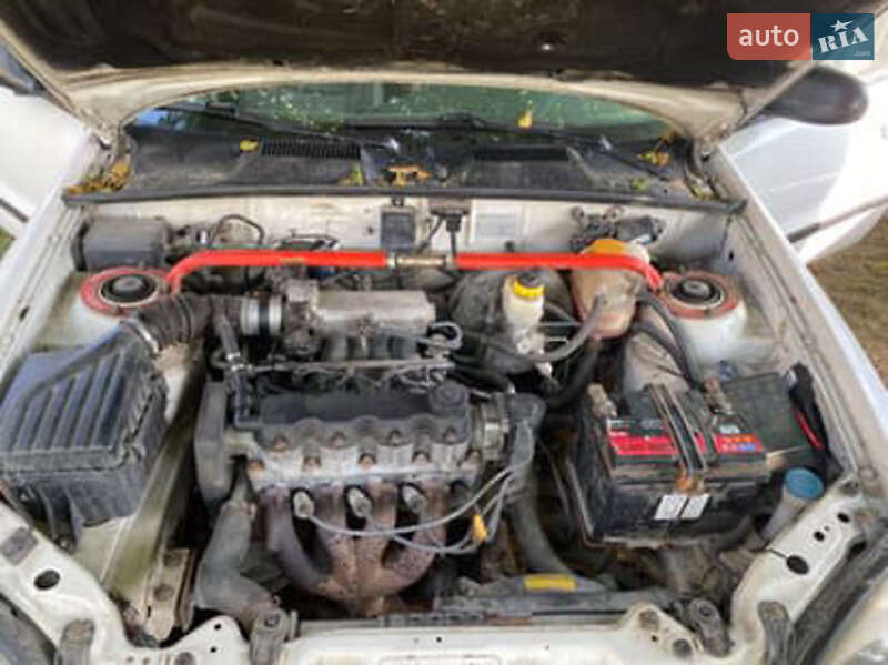 Седан Daewoo Lanos 2006 в Черновцах