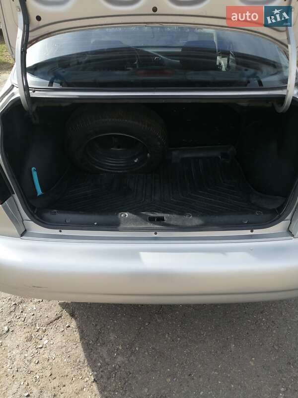 Седан Daewoo Lanos 2006 в Львове