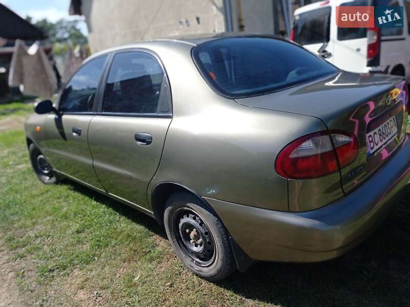 Седан Daewoo Lanos 2004 в Ходорове