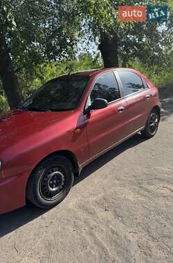 Хетчбек Daewoo Lanos 2004 в 
