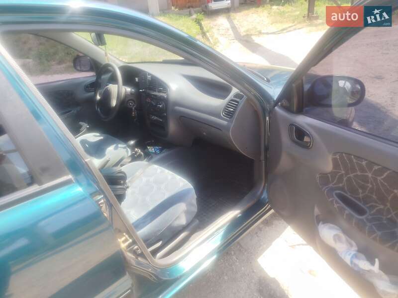 Седан Daewoo Lanos 2003 в Запорожье